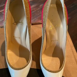 CUTE Christian Louboutin Pumps